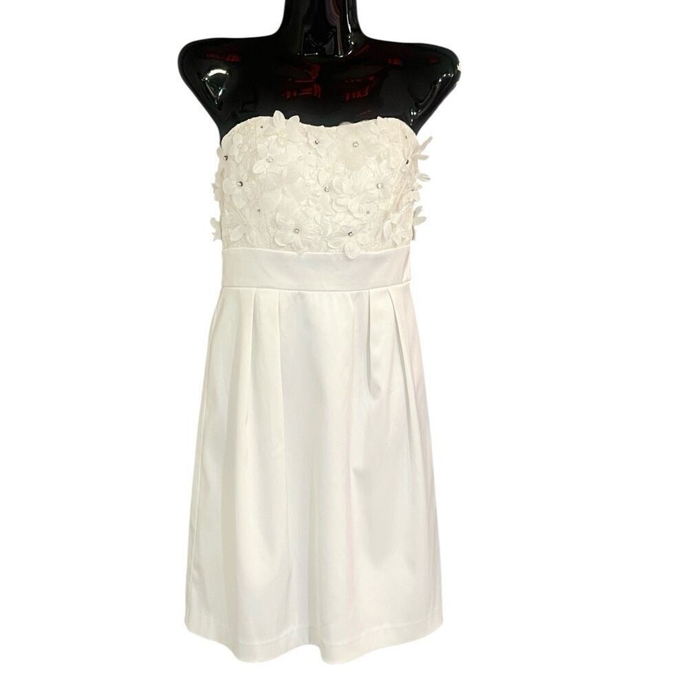 Eliza J Off White Strapless 3D Floral Appliqué Mini Dress Bridal‎ Shower LWD Sz6